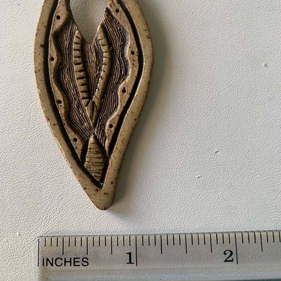 Necklace leaf pottery pendant - Picture 5 of 10